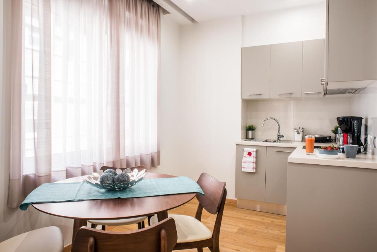 A23 Sunny & Cosy Suite With Balcony Near Parthenon Атина Екстериор снимка